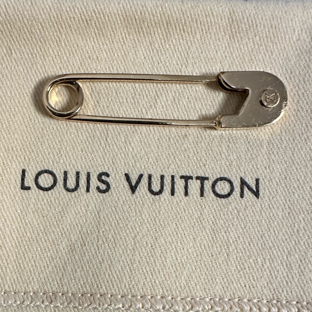 Louis Vuitton Safety Pin Pin